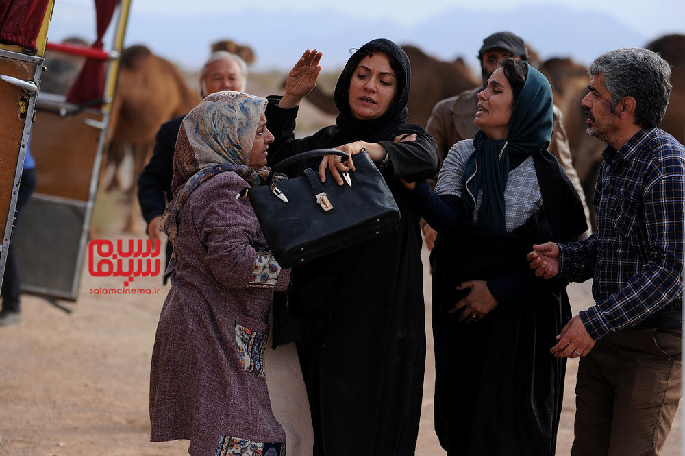 مهناز افشار و آزاده مهدی زاده در «قسم»